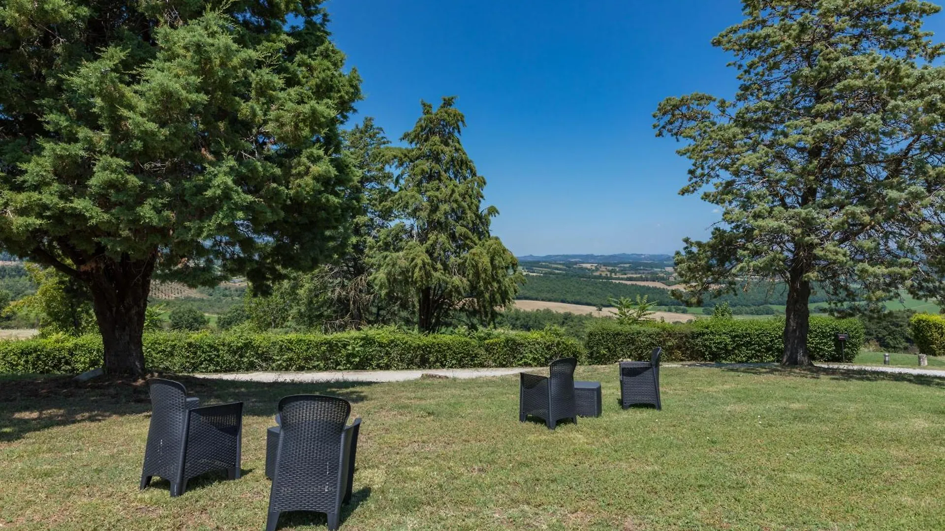 Agriturismo Spazzavento Palazzone 0*,
