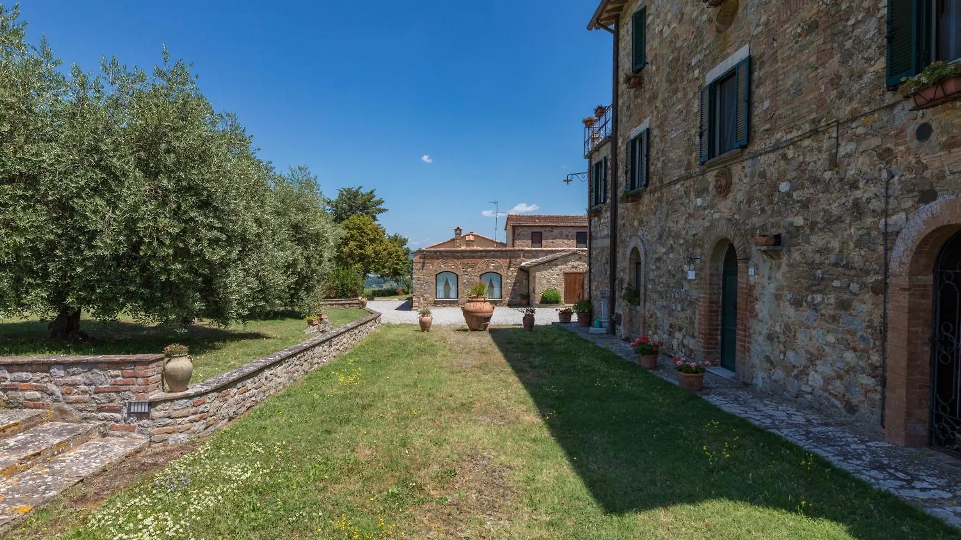 Agriturismo Spazzavento Palazzone 0*,